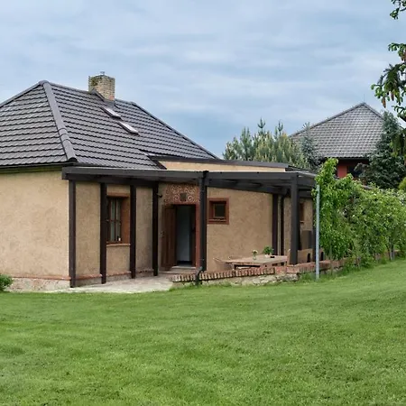 Hotell Na Golfu Kestrany