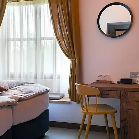 Hotel Na Golfu Kestrany