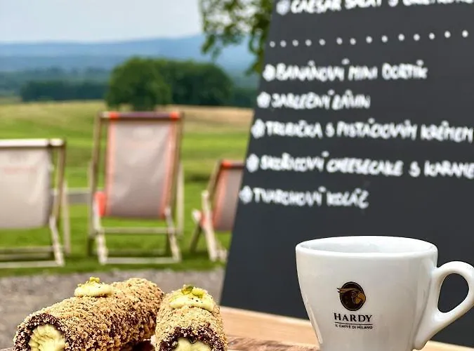 Szálloda Na Golfu Kestrany