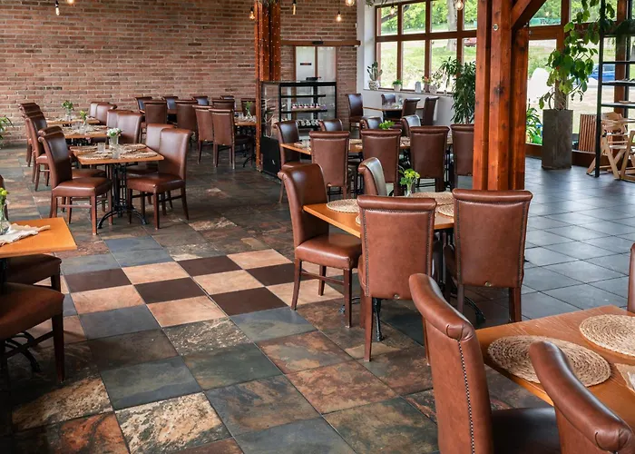 酒店 Na Golfu Kestrany